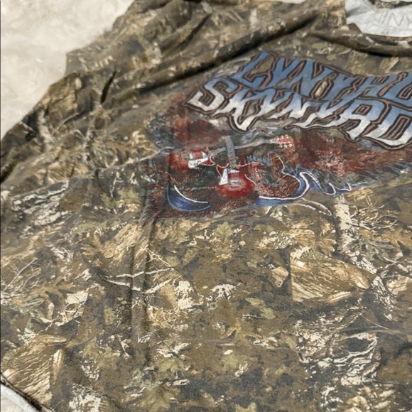 womens Camouflage T-Shirt - Picture 4 of 5